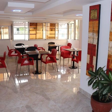 Torre De Granada Hotel Cali Kültér fotó
