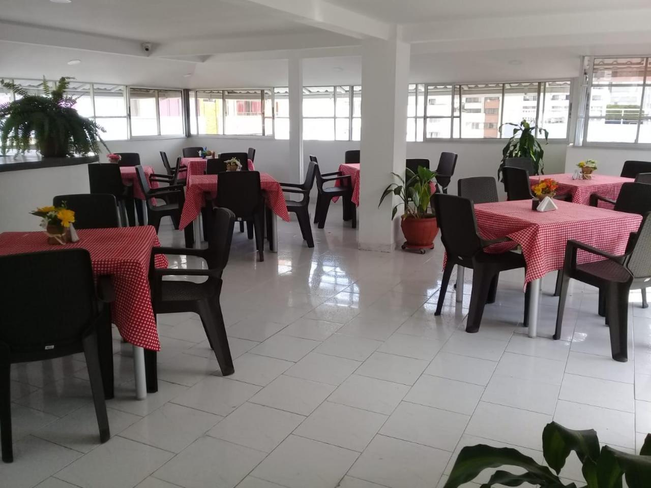 Torre De Granada Hotel Cali Kültér fotó